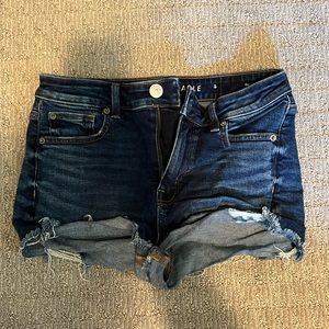 American Eagle Size 8 Denim Distressed Shorts